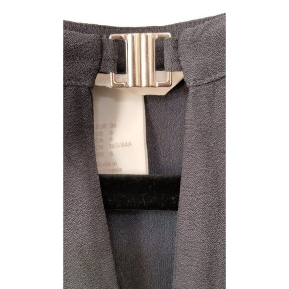 H&M Sleeveless Gray Cascading Ruffle Front Keyhole Front Detail Blouse Size 6 - Picture 4 of 8